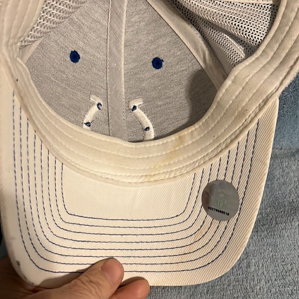 Colts Hat  - Picture 4 of 7
